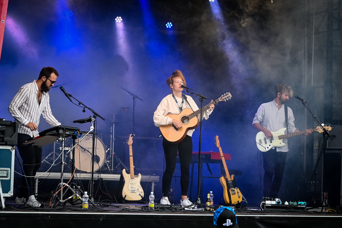 02 Ginger and the Alchemists H2U Openair Janine Schoenbaechlerl szenemagazin 0014
