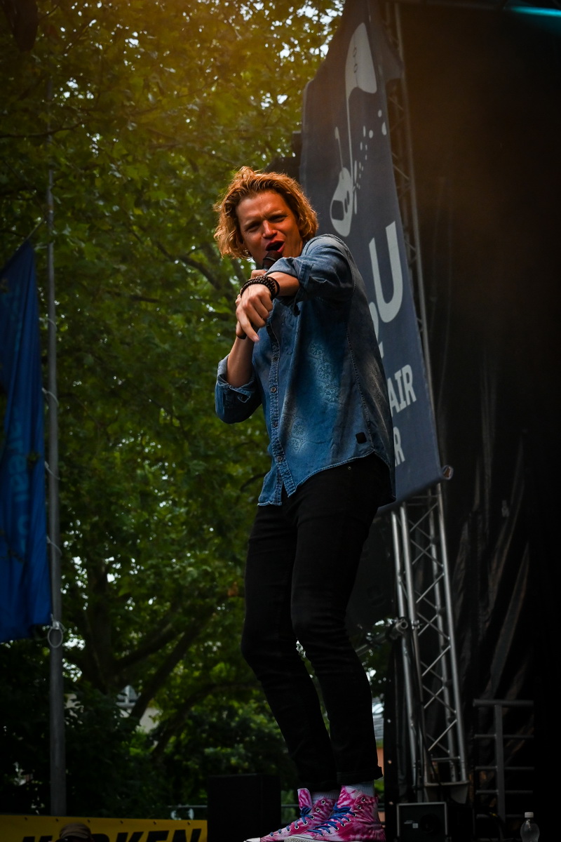03 Dabu Fantastic H2U Openair Janine Schoenbaechlerl szenemagazin 0006
