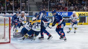 Derby zwischen den ZSC Lions und dem EHC Kloten