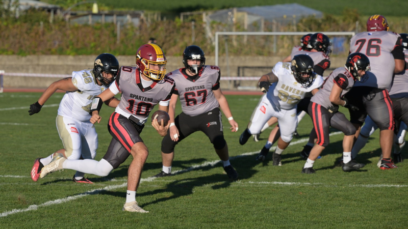 Die Spartans wenden das Game nach verknorztem Start