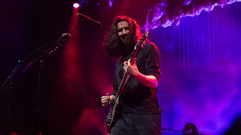 Eine ausverkaufte Halle 622 feiert Hozier