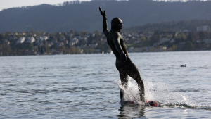 Mit dem Brett &uuml;ber den See pumpen? Klar!