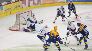 212. Derby zwischen dem EHC Kloten und den ZSC Lions