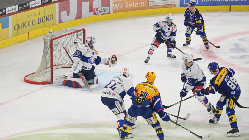 212. Derby zwischen dem EHC Kloten und den ZSC Lions