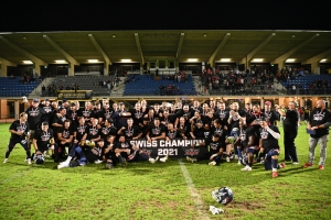 Calanda Broncos gewinnen auch Swiss Bowl gegen Bern Grizzlies