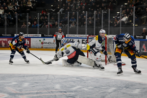 Geh&auml;ssiges Gotthardduell: EV Zug vs. HC Ambri-Piotta