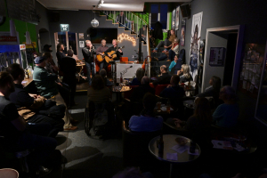 Erste Monday Acoustic Jam Session im Kino Orion